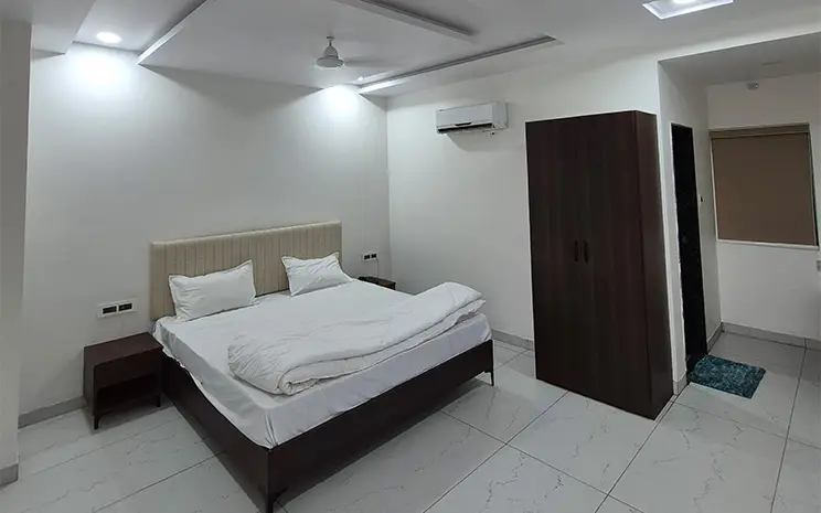 Deluxe Room 2